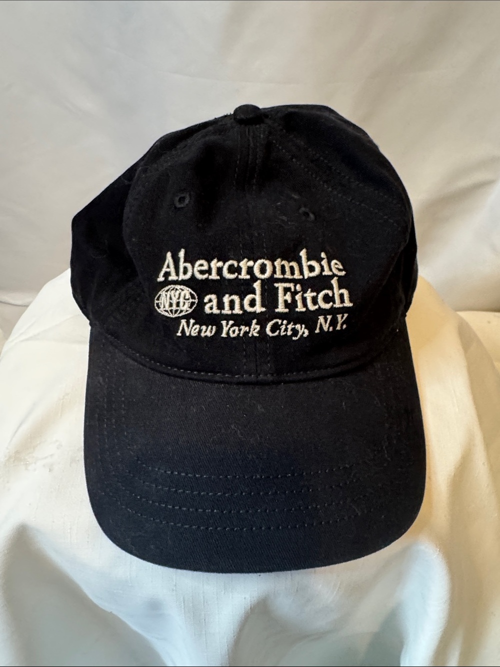 Abercrombie and Fitch men’s adjustable baseball cap. One size fits all.